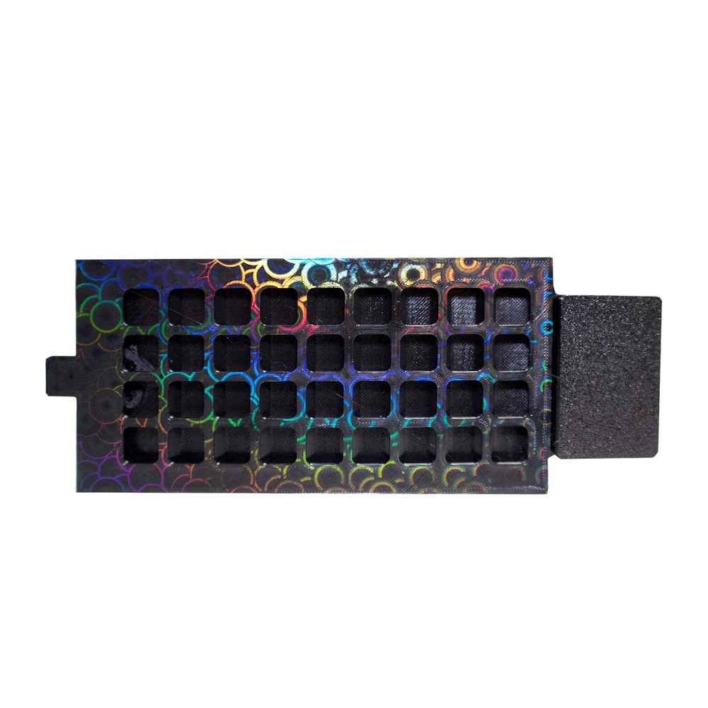 <em>Colours may vary</em>